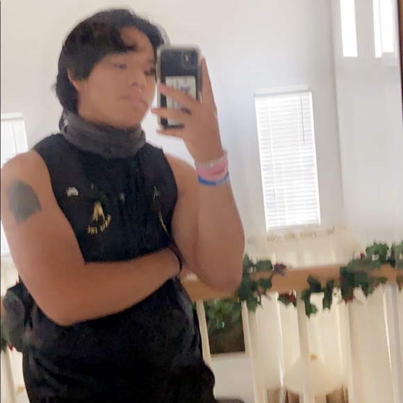 Meet your Posher, Joshua - Picture 1 of 1